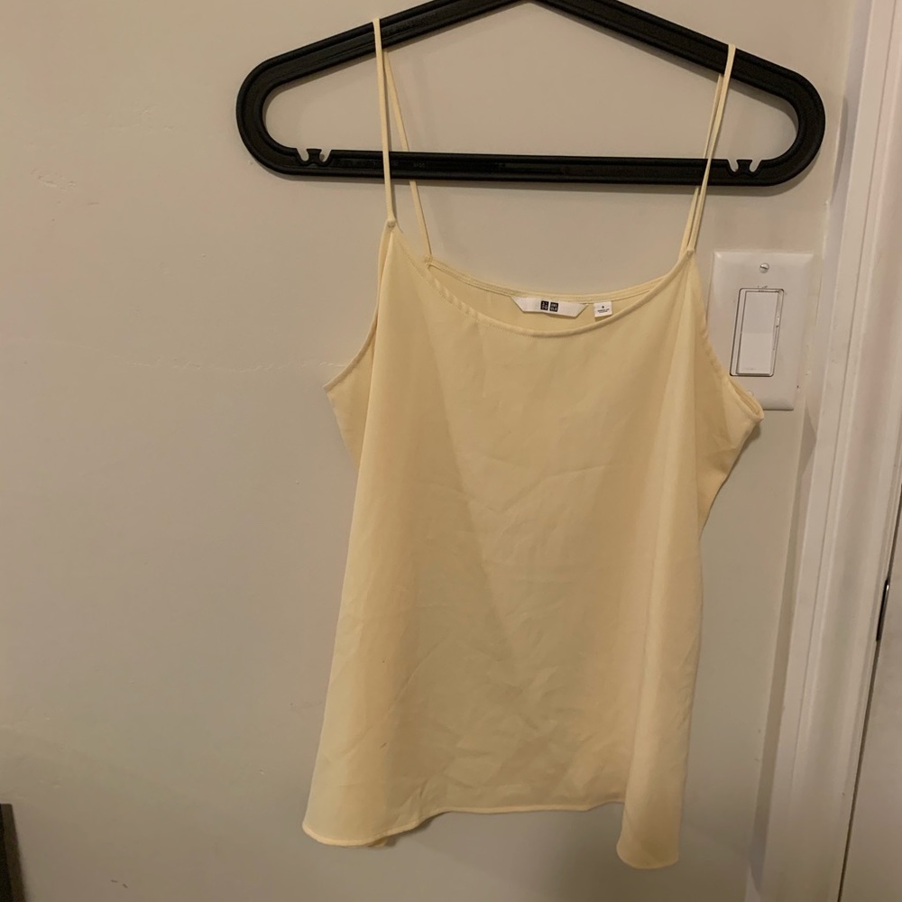 Uniqlo light yellow tank